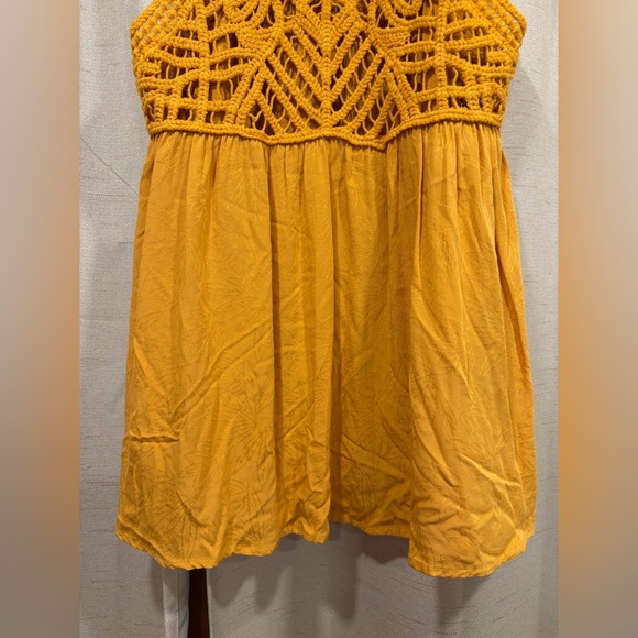 Lovestitch  Yellow Crochet Halter Women's Top - Picture 10 of 11